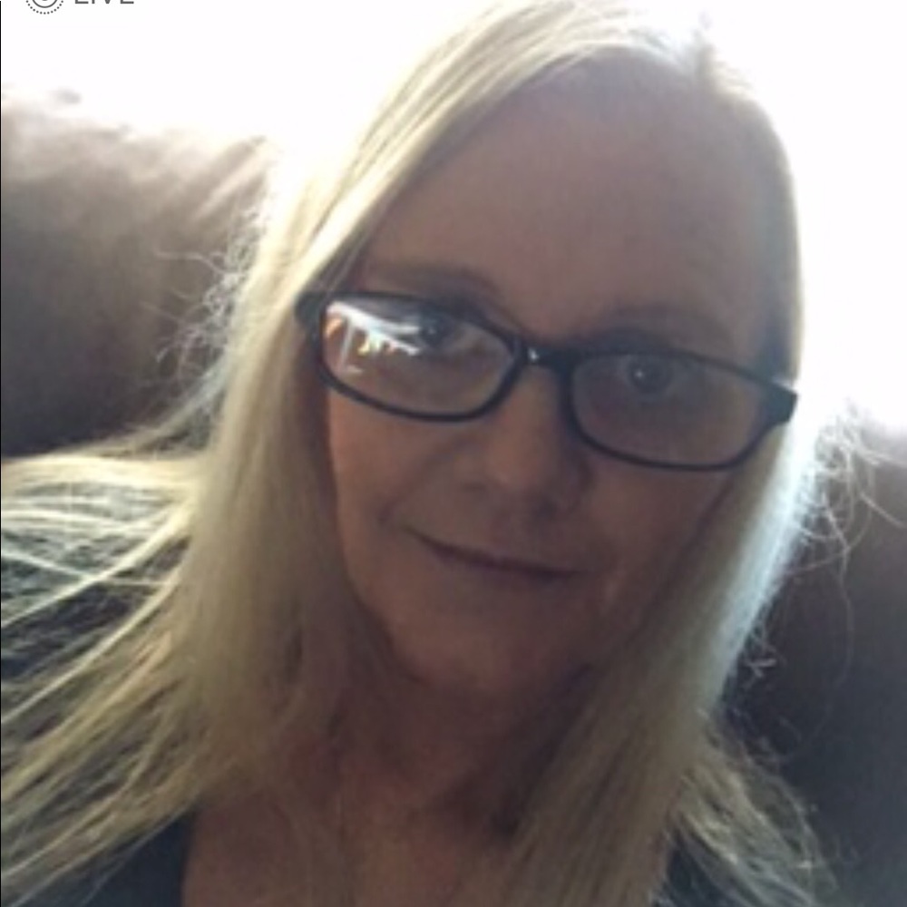 Meet your Posher, Dragonfly Sales
